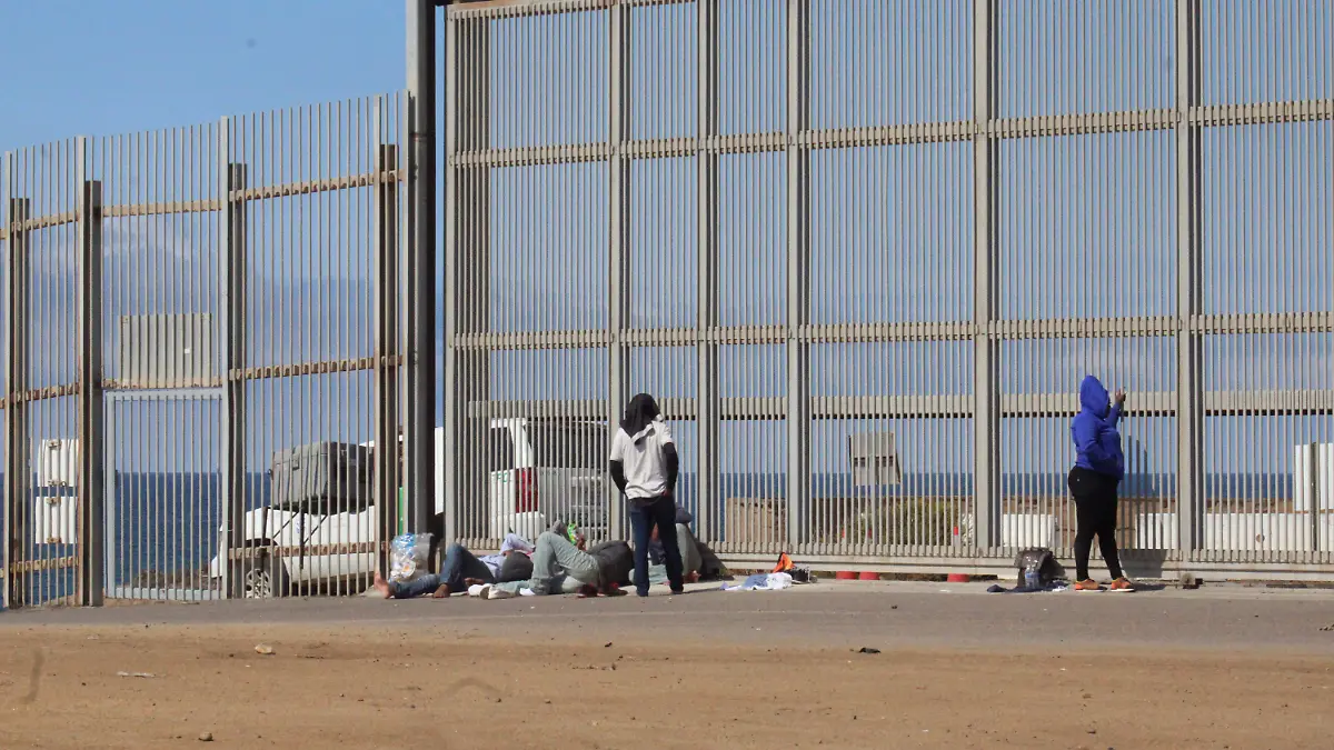 MIGRANTES TIJUANA- ÁNGELES GARCÍA- EL SOL DE TIJUANA (3)